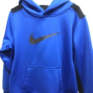 Nike boys sweater